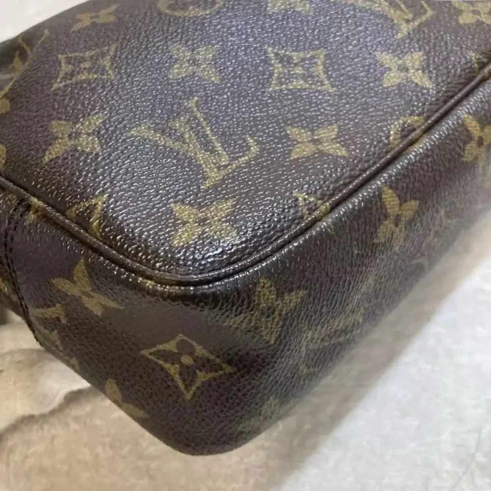 AUTHENTIC VTG  *Louis Vuitton* VTG Trousse? Vanity Cosmetics Travel Case Bag